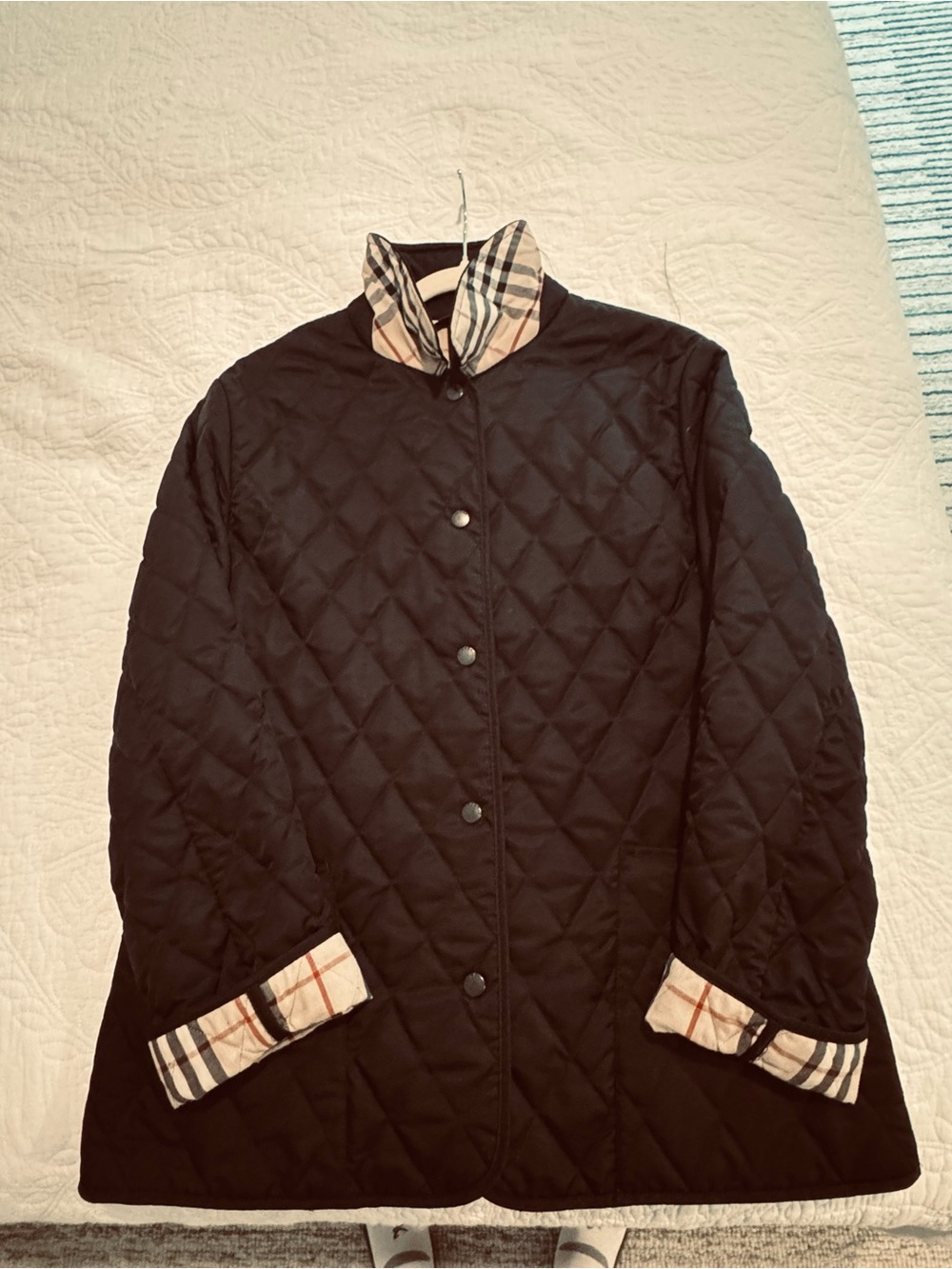 Burberry quilted jacket in Women's size M in Great Condition - Picture 4 of 14